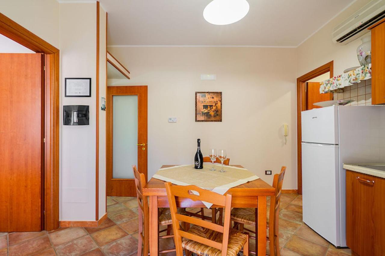 Supersanosalento Apartment Bagian luar foto
