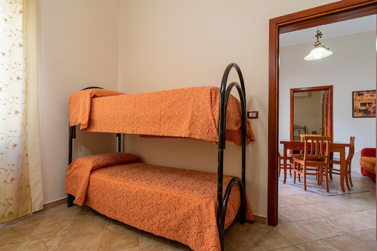Supersanosalento Apartment Bagian luar foto